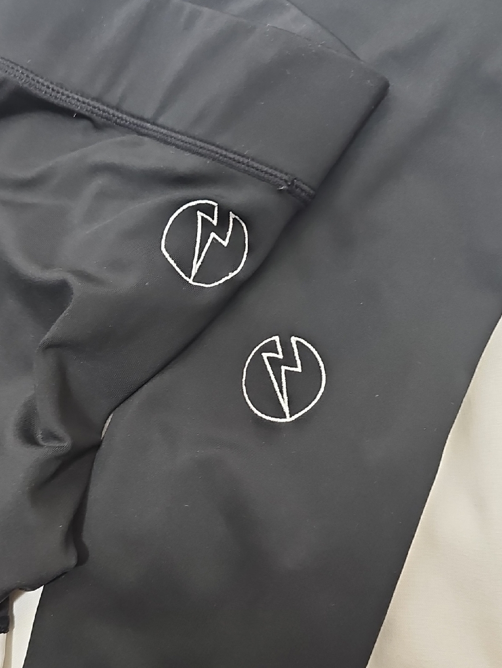 KAPOW Meggins Black Athletic Leggings with Contrast Accents - Picture 9 of 11